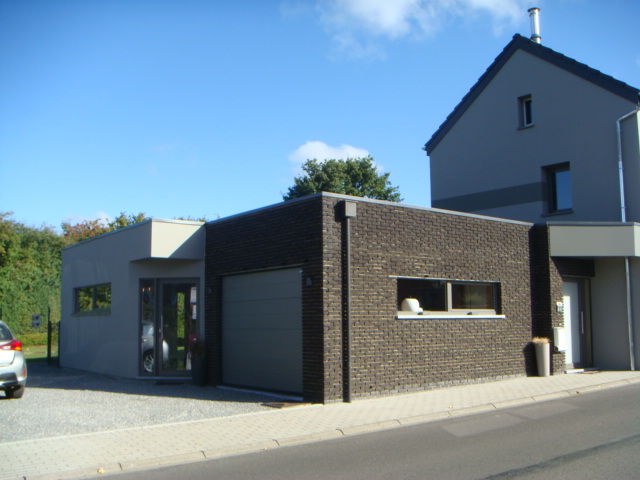 Agrandissement et relooking d'une habitation existante + création d'un salon de coiffure à Montzen