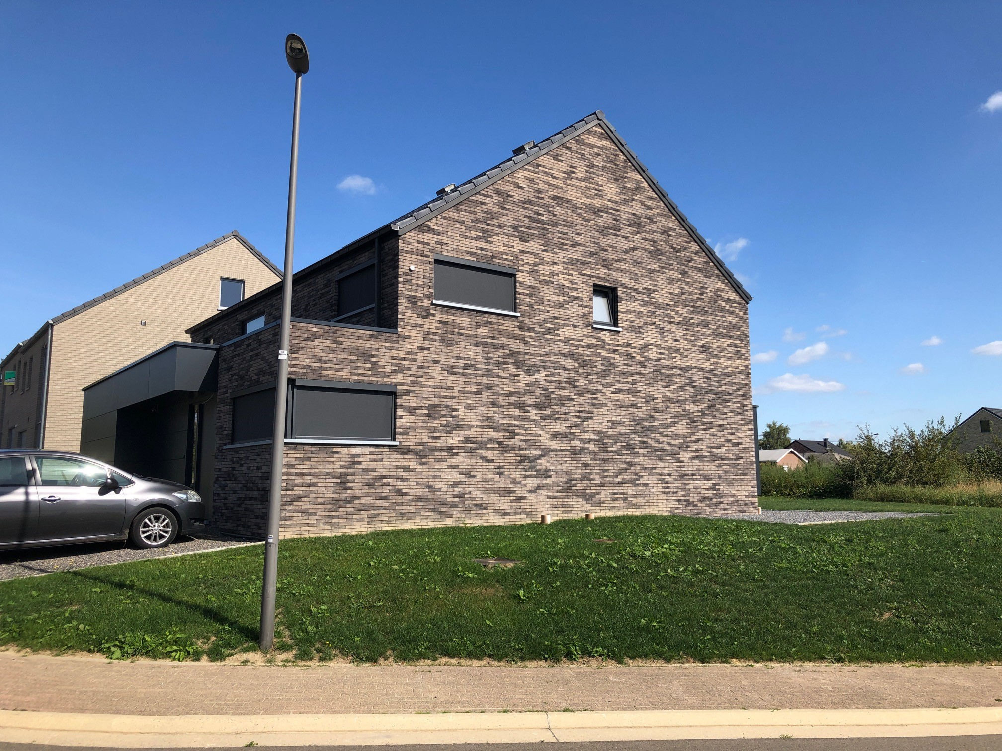 Maison unifamiliale avec bureau professionnel à Welkenraedt