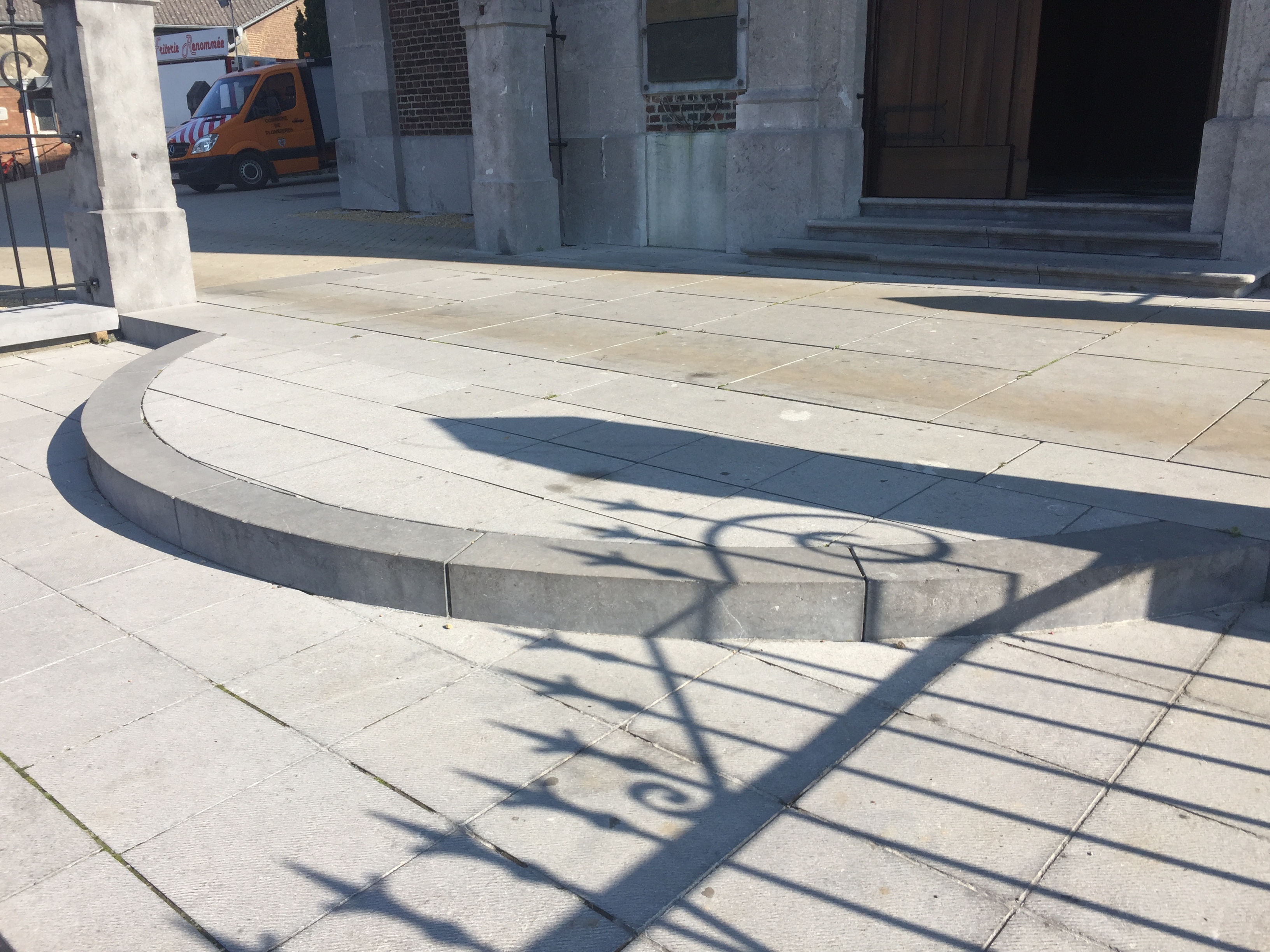 Rénovation des escaliers extérieurs de l'église de Montzen